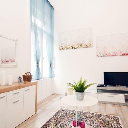 Lillybeth City Center Apartments Budapest Exterior photo