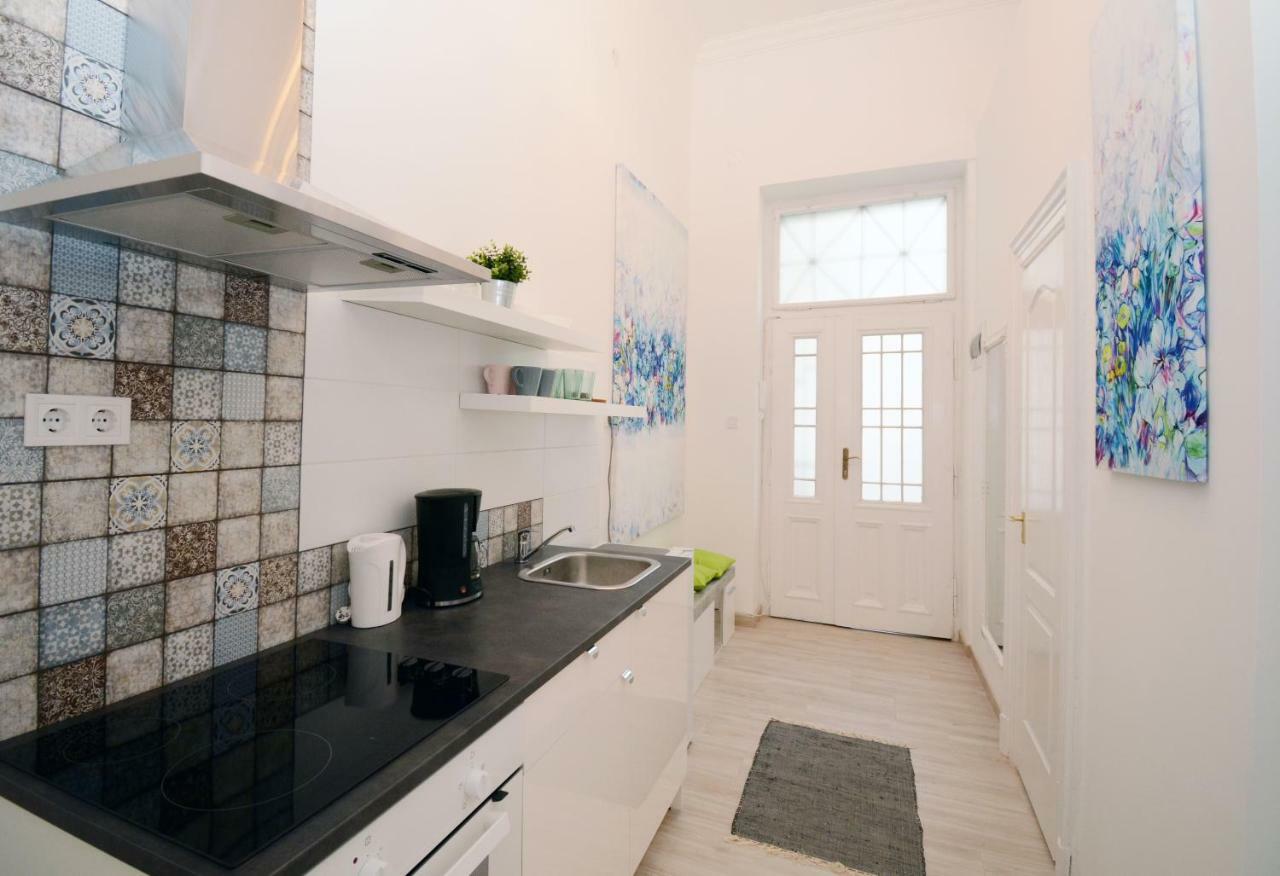 Lillybeth City Center Apartments Budapest Exterior photo