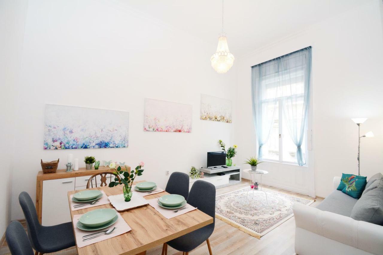 Lillybeth City Center Apartments Budapest Exterior photo